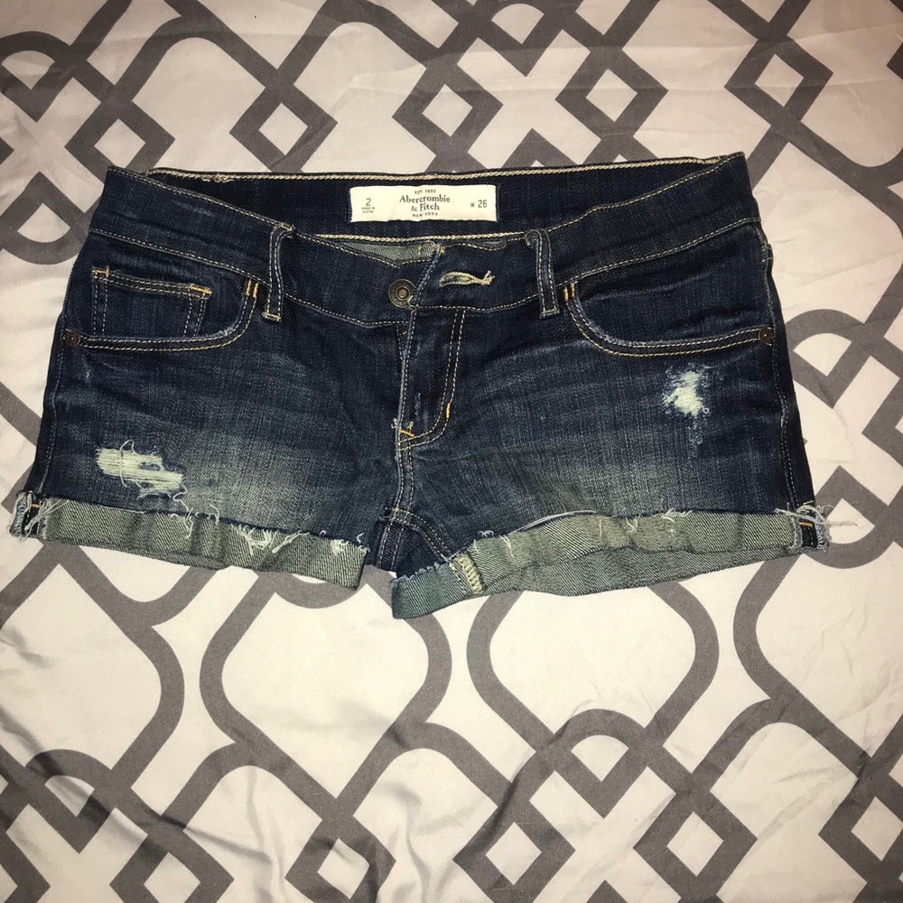 Abercrombie & Fitch short shorts.